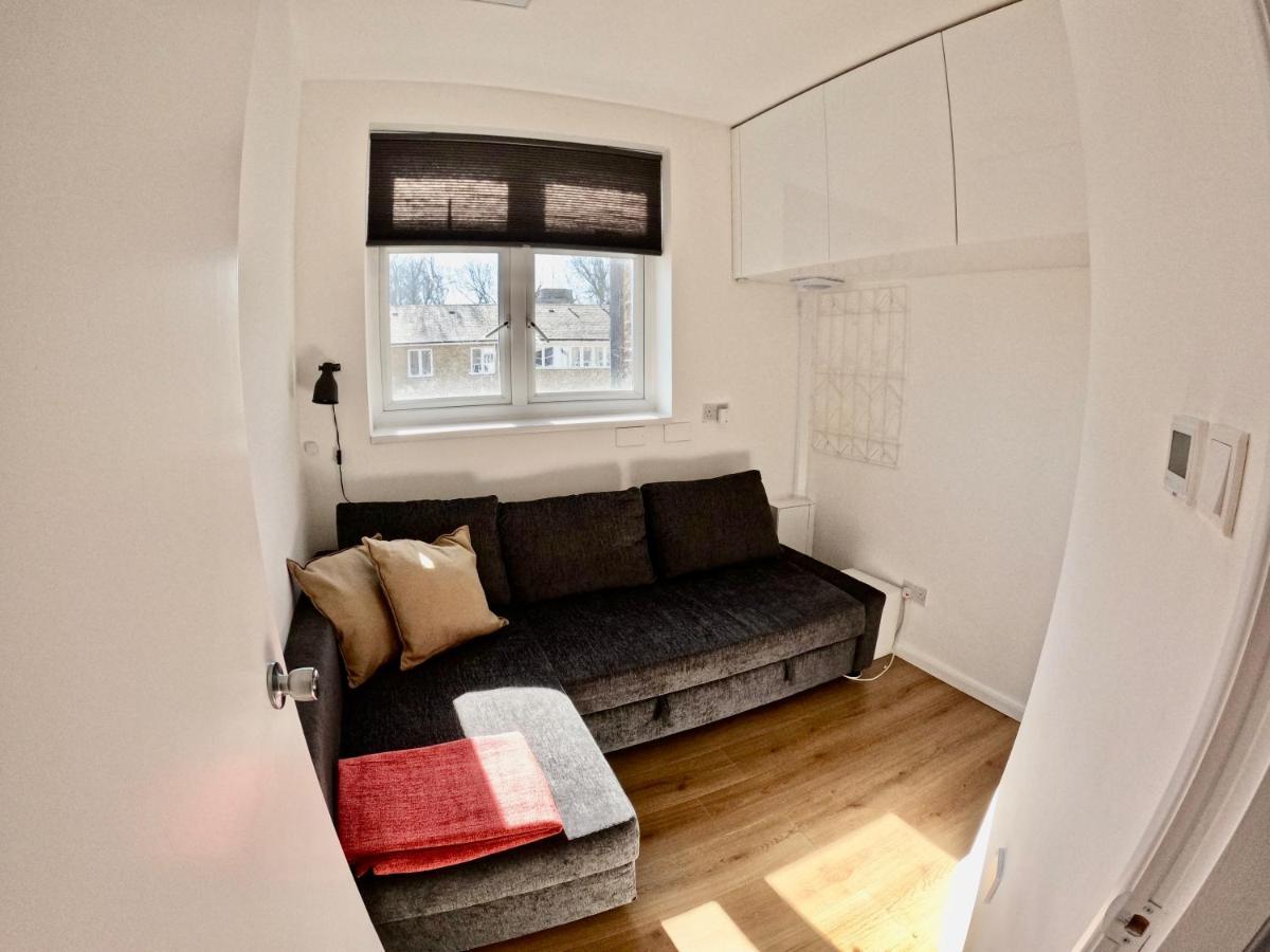 Lovely One Bedroom Flat London Exterior photo